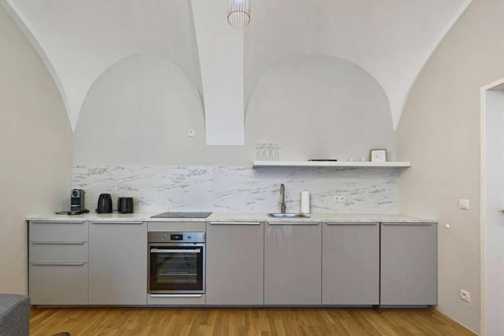 Vienne City Apartment Crown 6 Exterior photo